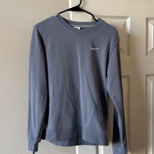 Nike Women’s Crew Neck Size Medium
